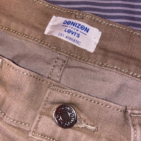 levi’s - Picture 2 of 3